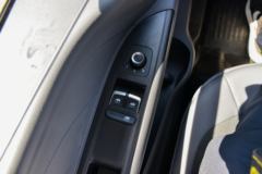 江铃 凯运+蓝鲸 宽体 152马力 4X2 4.02米冷藏车(国六)(JX5049XLCTGA26)