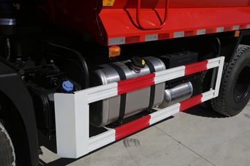 �������ó� ���VR 180���� 4X2 4����ж��(����)ͼƬ