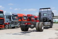 中国重汽 HOWO MAX 290马力 4X2 9.55米冷藏车(ZZ5187XLCN711KF1) 中国重汽 HOWO MAX 290马力 4X2 9.55米冷藏车(ZZ5187XLCN711KF1)