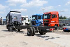 中国重汽 HOWO MAX 290马力 4X2 9.55米冷藏车(ZZ5187XLCN711KF1) 中国重汽 HOWO MAX 290马力 4X2 9.55米冷藏车(ZZ5187XLCN711KF1)