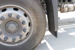 中国重汽 HOWO MAX 290马力 4X2 9.55米冷藏车(ZZ5187XLCN711KF1) 中国重汽 HOWO MAX 290马力 4X2 9.55米冷藏车(ZZ5187XLCN711KF1)