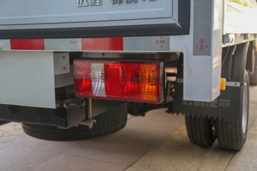 Զ�� V5M ���ʰ� 3.7�׵��ż״���դʽС��ͼƬ