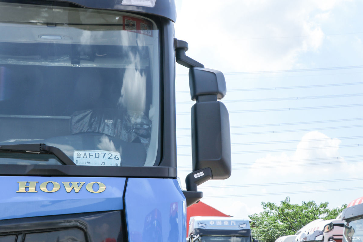й HOWO MAX 540 8X4 9.6AMTԶػ(ZZ1317V446KF1)                                                