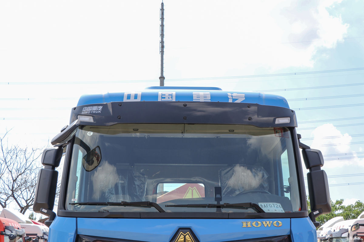 й HOWO MAX 540 8X4 9.6AMTԶػ(ZZ1317V446KF1)                                                