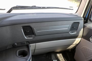 �й����� HOWO MAX 540���� 8X4 9.6��AMT�Զ��������ػ���(ZZ1317V446KF1)ͼƬ