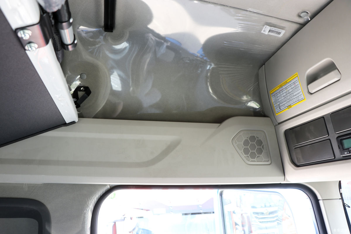 �й����� HOWO MAX 540���� 8X4 9.6��AMT�Զ��������ػ�����ʻ��                                               