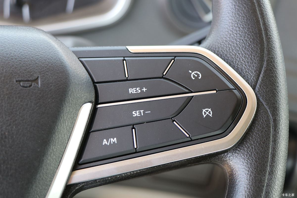 �й����� HOWO MAX 540���� 8X4 9.6��AMT�Զ��������ػ�����ʻ��                                               