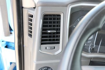 �й����� HOWO MAX 540���� 8X4 9.6��AMT�Զ��������ػ���(ZZ1317V446KF1)ͼƬ