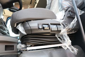 �й����� HOWO MAX 540���� 8X4 9.6��AMT�Զ��������ػ���(ZZ1317V446KF1)ͼƬ