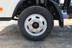 解放 虎VR 140马力 3.32米排半仓栅式轻卡(万里扬5档) 解放 虎VR 140马力 3.32米排半仓栅式轻卡(万里扬5档)