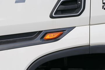 �й����� HOWO MAX 540���� 8X4 AMT�Զ����ʻ�ˮ��Ʒ���䳵(����������)(ZXD5310TSCZQHW1)ͼƬ