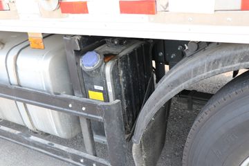 �й����� HOWO MAX 540���� 8X4 AMT�Զ����ʻ�ˮ��Ʒ���䳵(����������)(ZXD5310TSCZQHW1)ͼƬ