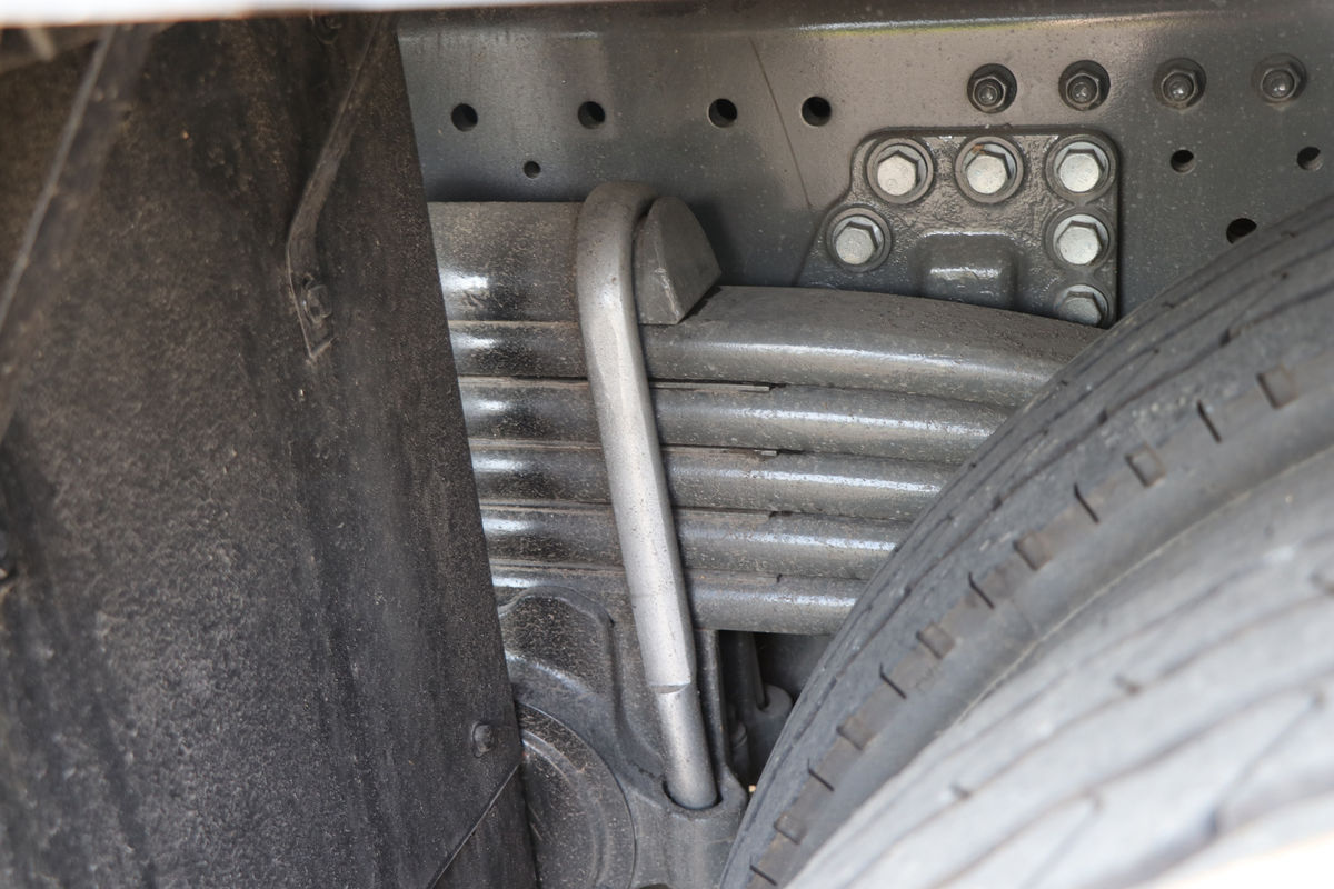 �й����� HOWO MAX 540���� 8X4 AMT�Զ����ʻ�ˮ��Ʒ���䳵(����������)����                                                