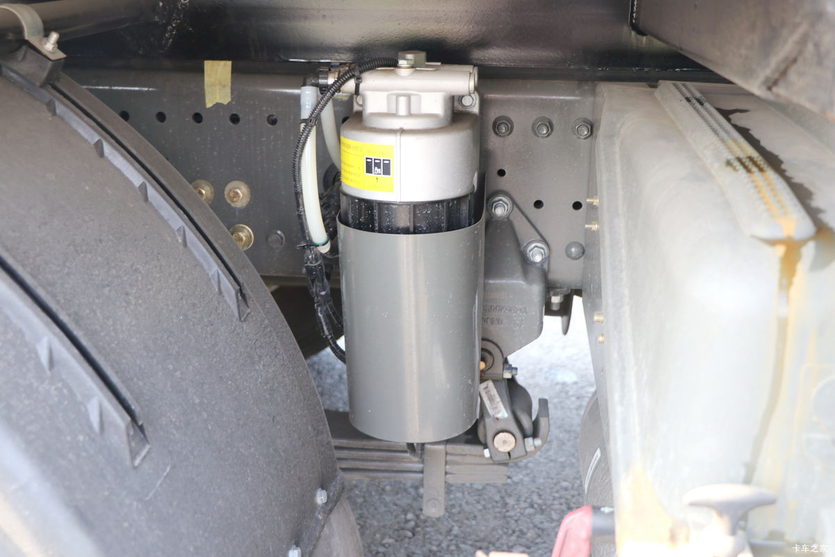 �й����� HOWO MAX 540���� 8X4 AMT�Զ����ʻ�ˮ��Ʒ���䳵(����������)����                                                