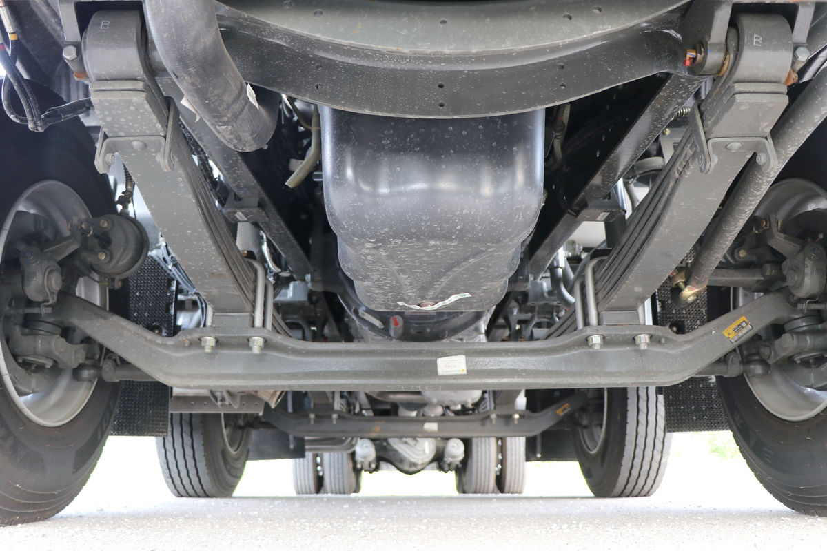 �й����� HOWO MAX 540���� 8X4 AMT�Զ����ʻ�ˮ��Ʒ���䳵(����������)����                                                