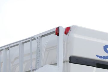 �й����� HOWO MAX 540���� 8X4 AMT�Զ����ʻ�ˮ��Ʒ���䳵(����������)(ZXD5310TSCZQHW1)ͼƬ