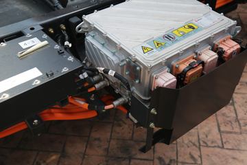 ���桤��EH Pro ��ɲ 4.18�׵��Ŵ��綯��դʽ�Ῠ ����131.98kWhͼƬ