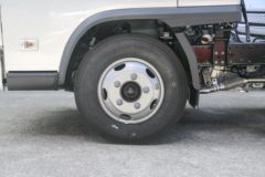 福田 欧马可X 140马力 3.37米排半厢式轻卡(气刹)(BJ5044XXY-3A)
