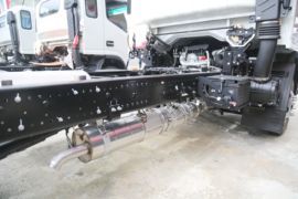 骏铃S9&nbsp;载货车底盘                                                图片