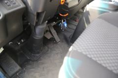 蓝擎·悦EH 4.18米单排插电式混合动力厢式轻卡 宁德时代15.45kWh