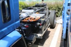 蓝擎·悦EH 4.18米单排插电式混合动力厢式轻卡 宁德时代15.45kWh