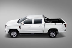 中国重汽 搏胜S6 2024款 商用型豪华版 2.0T柴油 190马力 手动两驱 长轴双排皮卡