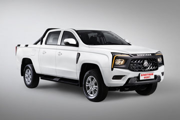 中国重汽 搏胜S6 2024款 商用型豪华版 2.0T柴油 190马力 手动两驱 长轴双排皮卡