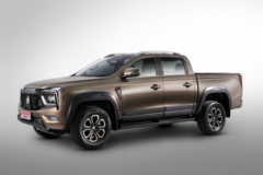 中国重汽 搏胜 2024款 乘用型悦享版 2.0T柴油 190马力 自动四驱 标轴双排皮卡