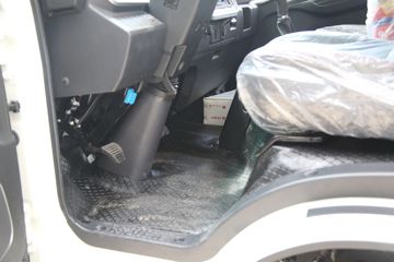 �����˶����� 2.5L���� 137���� ������6�� ��ɲ 4.18�׵��������ῨͼƬ