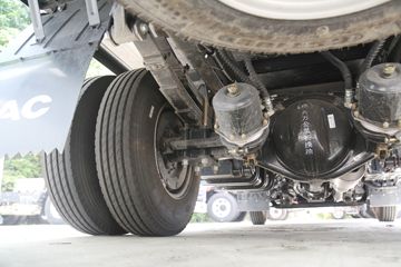 �����˶����� 2.5L���� 137���� ������6�� ��ɲ 4.18�׵��������ῨͼƬ