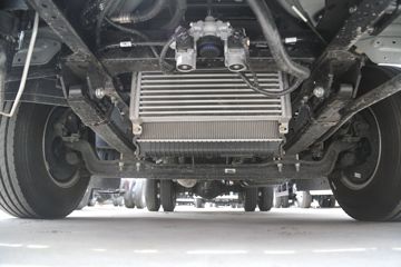 �����˶����� 2.5L���� 137���� ������6�� ��ɲ 4.18�׵��������ῨͼƬ