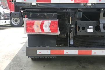 �����˶����� 2.5L���� 137���� ������6�� ��ɲ 4.18�׵��������ῨͼƬ