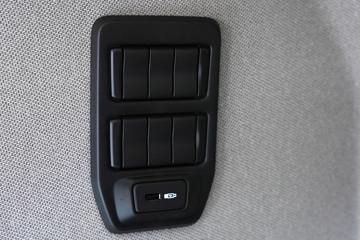 ˹������ ��Rϵ�� 500���� 6X2Rǣ����(�ͺ�R 500 6x2)ͼƬ