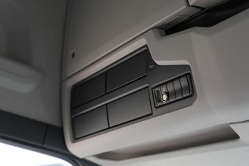 ˹������ ��Rϵ�� 500���� 6X2Rǣ����(�ͺ�R 500 6x2)ͼƬ