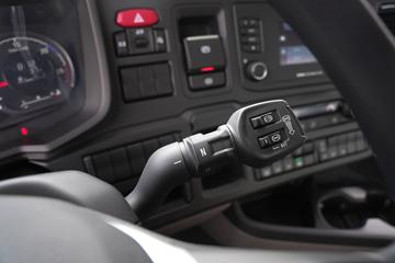 ˹������ ��Rϵ�� 500���� 6X2Rǣ����(�ͺ�R 500 6x2)ͼƬ