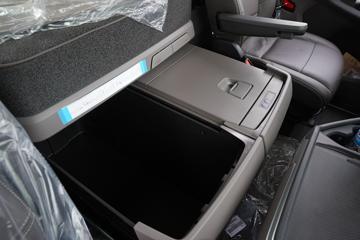 ˹������ Sϵ�� 560���� 6X2Rǣ����(�ͺ�S 560 6x2)ͼƬ
