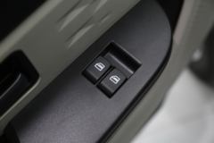 瑞驰 ES50 标准版-先锋型I 2.1T 6/7座 4.5米纯电动多用途乘用车38.64kWh