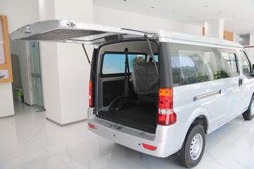 瑞驰 ES50 标准版-先锋型I 2.1T 6/7座 4.5米纯电动多用途乘用车38.64kWh图片