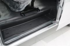 瑞驰 ES50 标准版-先锋型I 2.1T 6/7座 4.5米纯电动多用途乘用车38.64kWh