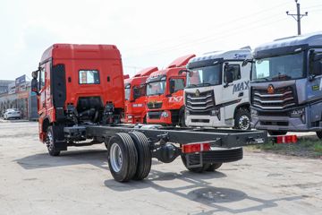 HOWO Max&nbsp;冷藏车外观图片