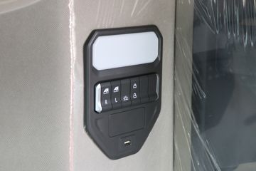 �й����� HOWO MAX 290���� 4X2 6.83��AMT�Զ�����س�ͼƬ