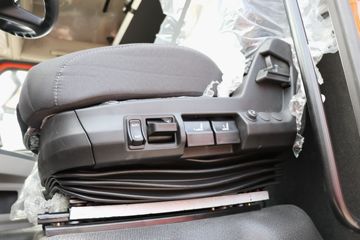 �й����� HOWO MAX 290���� 4X2 6.83��AMT�Զ�����س�ͼƬ