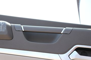 �й����� HOWO MAX 290���� 4X2 6.83��AMT�Զ�����س�ͼƬ