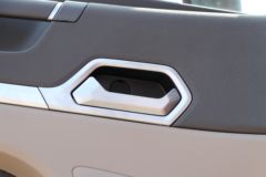 中国重汽 HOWO MAX 290马力 4X2 6.83米AMT自动档冷藏车 中国重汽 HOWO MAX 290马力 4X2 6.83米AMT自动档冷藏车