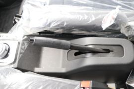 智菱EV6&nbsp;电动封闭厢货驾驶室图片