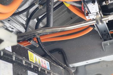 ���� ����EV6 ���� 3.2T 2�� 4.89�״��綯��ջ���(�㴨���)41.86kWhͼƬ