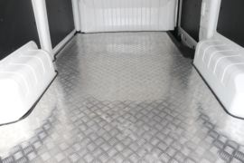 智菱EV6&nbsp;电动封闭厢货货厢图片