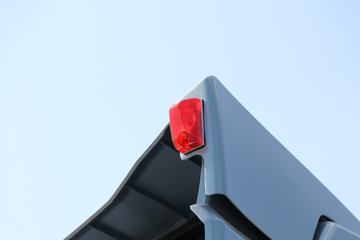 �й����� HOWO TS7�ؿ� 590���� 6X4 LNG�Զ���ǣ����(Һ��)(ZZ4257V424KF1LT)ͼƬ