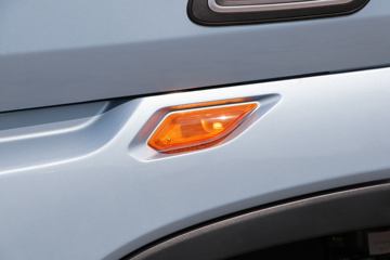 �й����� HOWO TS7�ؿ� 590���� 6X4 LNG�Զ���ǣ����(Һ��)(ZZ4257V424KF1LT)ͼƬ