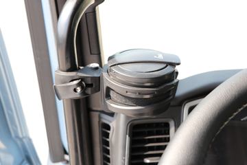 �й����� HOWO TS7�ؿ� 590���� 6X4 LNG�Զ���ǣ����(Һ��)(ZZ4257V424KF1LT)ͼƬ